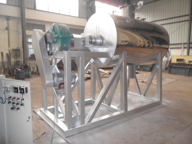 医药中体真空耙式干燥机